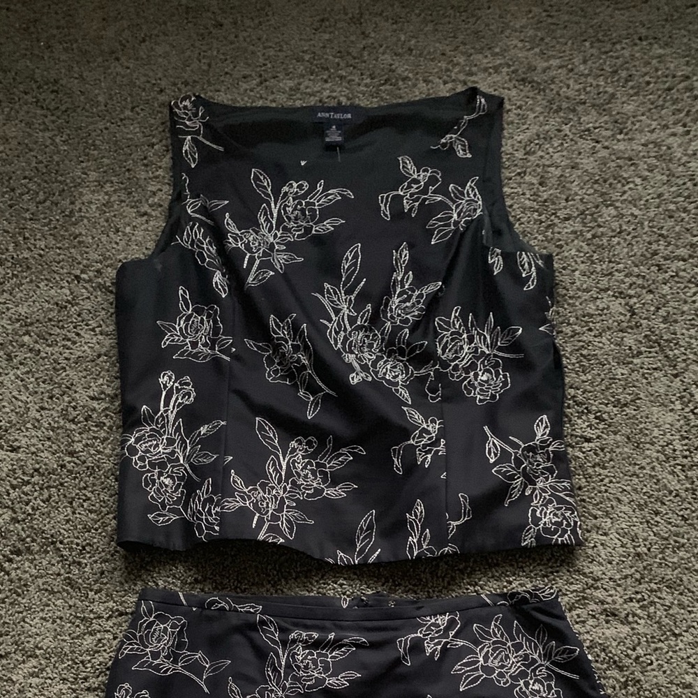 Ann Taylor embroider dress tank